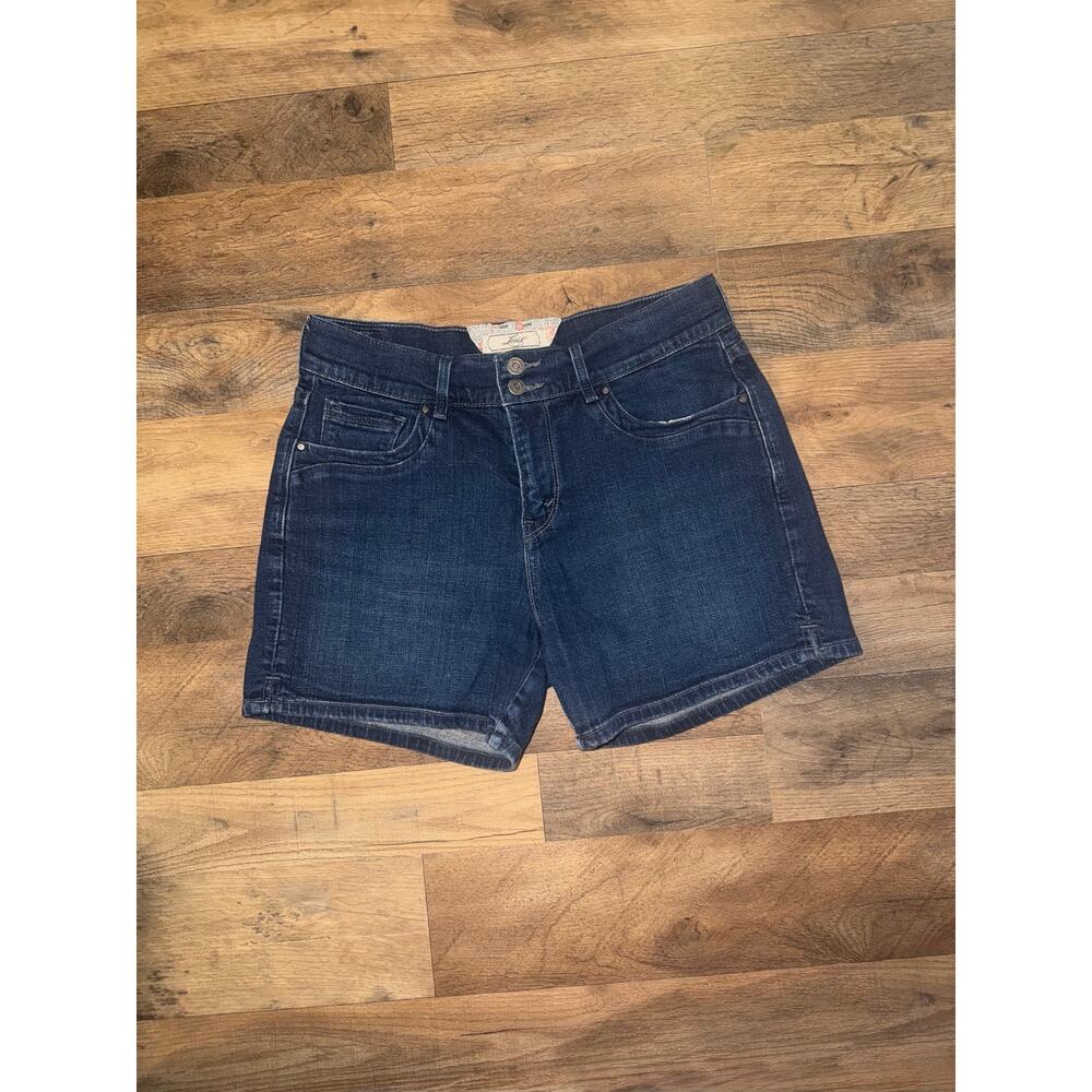Levi’s women’s blue jeans shorts - Picture 16 of 16